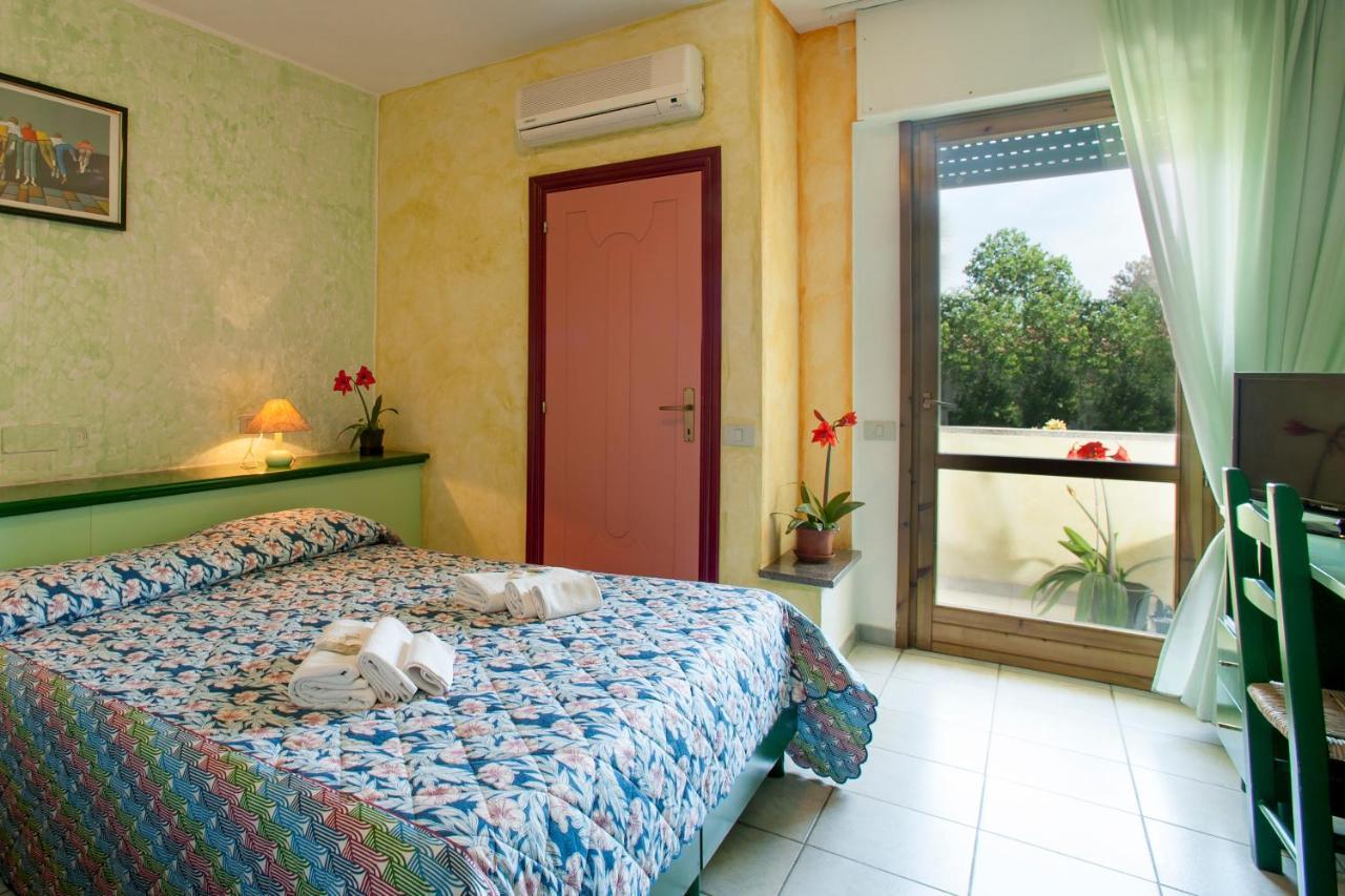 S'Ustiarvu- Nuova Gestione Hotel Cala Liberotto Exterior foto