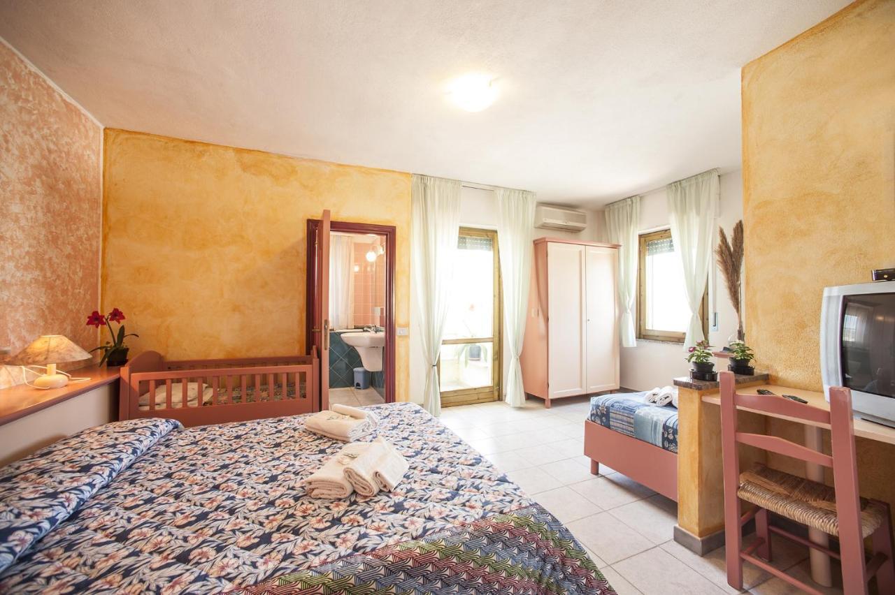 S'Ustiarvu- Nuova Gestione Hotel Cala Liberotto Exterior foto