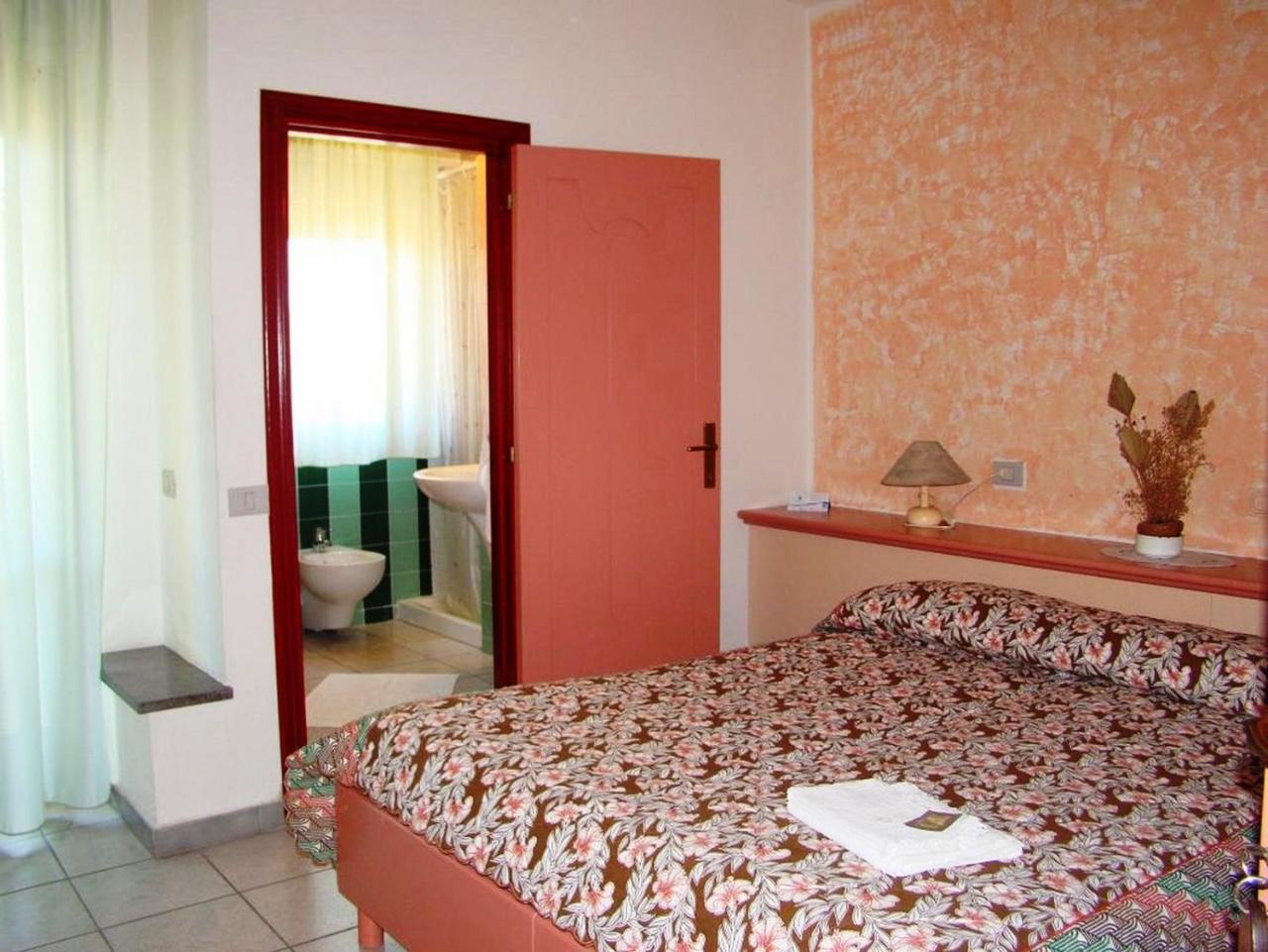 S'Ustiarvu- Nuova Gestione Hotel Cala Liberotto Exterior foto